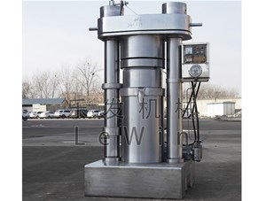 全自動(dòng)花生油榨油機(jī)設(shè)備如何清洗？